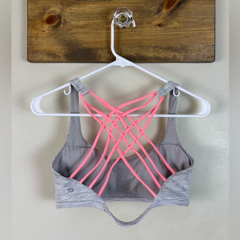 Lululemon Free To Be Bra Space Dye Camo Seal Grey Deep Coal / Grapefruit Size 8